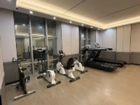 Xintianhe Grand Hotel (Yanqi Stadium)