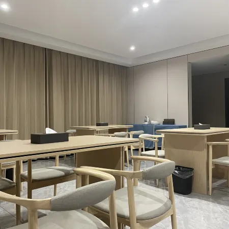 Qiting Mercure Hotel (Jieyang Ancient City Jinxian Gate)