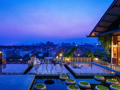 A thousand purple and red roof garden hotel (Guilin Liangjiang Sihu Scenic Area)