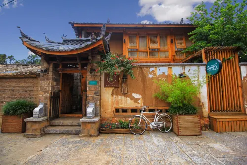 Ad 1727 Hostel Hotels in Huize