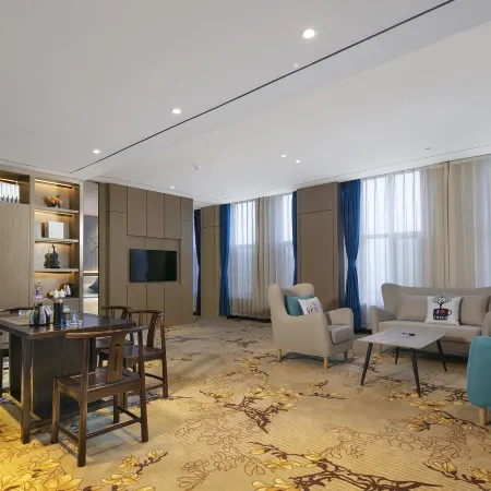 H Hotel (Xingyang Zhengzhou High-speed West Station)