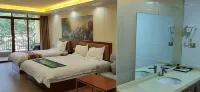 QionghaiZhongrui Inn