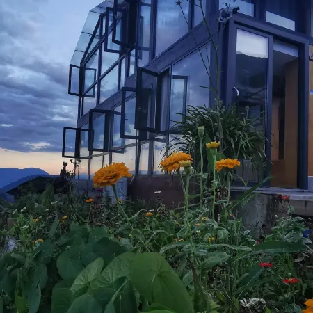 Lingzhi Home Homestay (Baoshan Baihualing Store)