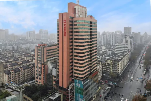 ไอบิส หังโจว เวสต์ เลก ฉิงชุนโร้ด (ibis Hangzhou West Lake Qingchun Rd) - 3 ดาว