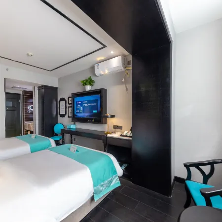 Xi'an Qingya Hotel (Xining Railway Station Xinqian Wangfujing Square Branch)