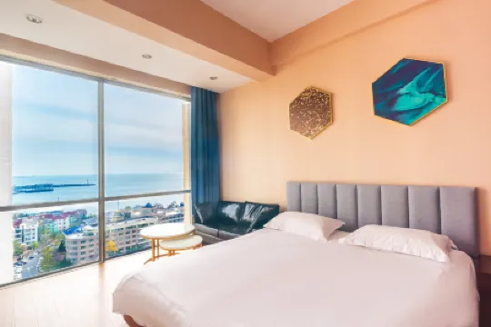 3rd space apartment Отели в г. Циндао