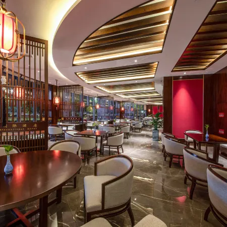Sanjin International Hotel (Wuyi Station Development Avenue)