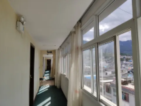 Business Hotel Visighi Hotels in Weixi Lisu Autonomous County