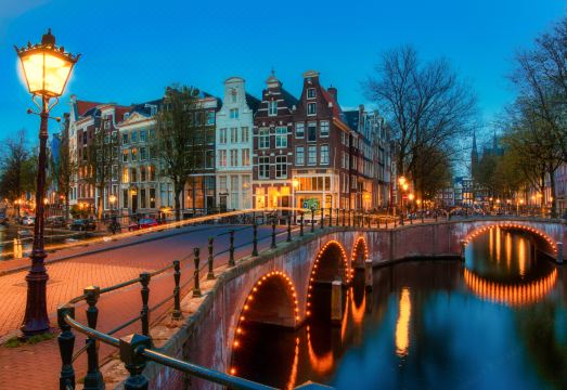 5. 힐튼 암스테르담..