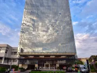 Louis Kienne Hotel Pandanaran Hotels in Central Semarang