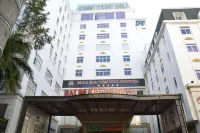 Hai Ba Trung Hotel & Spa Hotels near An Phát F&B - Chuyên cung cấp nguyên liệu pha chế tại Buôn Ma Thuột