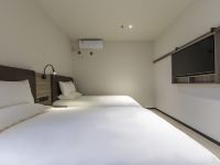 海友酒店(上海火车站南广场店) - 高级双床房