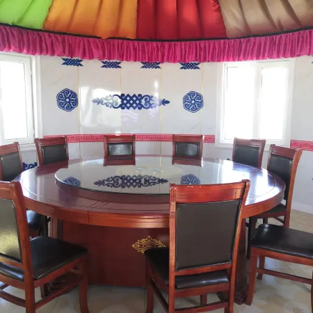 Andaqing Menggubuluo Hotel