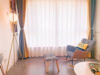 西安米特公寓 - 轻奢投影大床房
