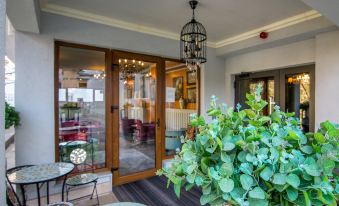 Hotel Lido by Phoenicia