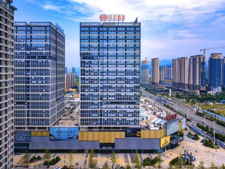 TILL BRIGHT HOTEL (Wanda Plaza store of Huaihua High Speed Railway South Station) Отели рядом с достопримечательностью «Zhongpo Places of Interest»