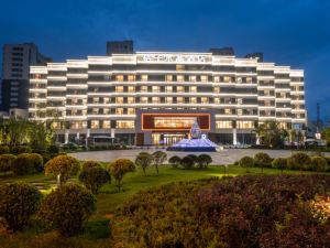 Crystal Orange Hotel (Dandong Zhongchao Yalu River Bridge Jiangjing Shop)