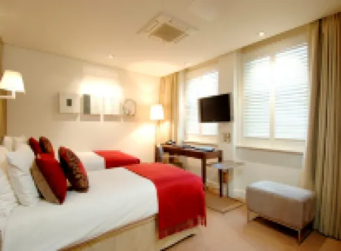 DoubleTree by Hilton London – West End Hotels near The British Museum