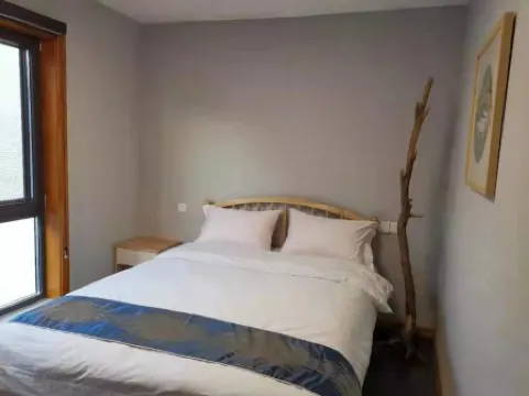 Xi'an Gengxin Xiaoyuan Отели рядом с достопримечательностью «Xi'an Fanyi University (East Area)»