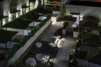 隱卓飯店（三里屯團結湖地鐵站店） 西會公園附近的飯店