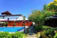 Yilin Hot Spring Resort (Huidong Baipenzhu) Отели рядом с достопримечательностью «Управление охраной природы в провинции Бай-Хуэй Чжун»
