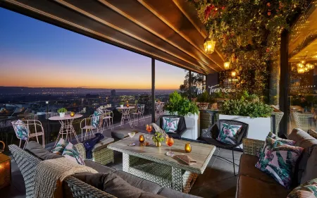 The Montenotte Hotel Отели рядом с достопримечательностью «Парк Фота Уайлдлайф»