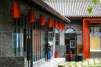 Liangshan Yi Hôtels à : District de Liangping