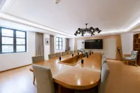 Hailuogou Jinshan Photography Theme Hotel