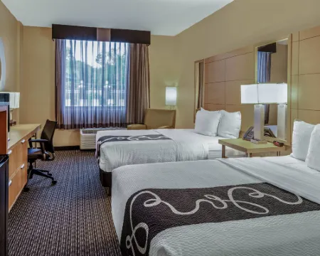 La Quinta Inn & Suites by Wyndham Naples Downtown Hotels in Collier County