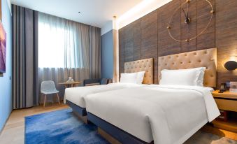 Garden Hotel by LuxCabins (Shenzhen Futian Convention and Exhibition Center Gangxia Subway Station)