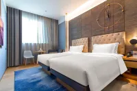 Garden Hotel by LuxCabins (Shenzhen Futian Convention and Exhibition Center Gangxia Subway Station)