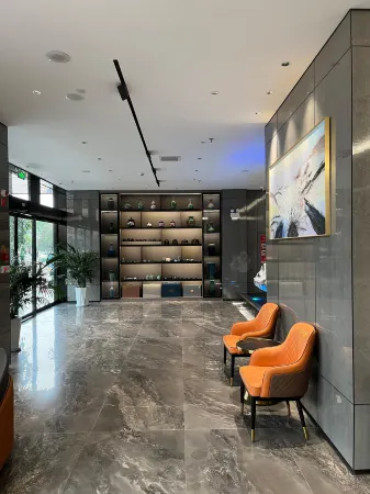 Huaning Zichuyang Hotel