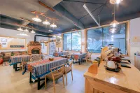 Chang Ping Inn(Four Girls Mountain Scenic Area) - พร้อมอาหารเช้า