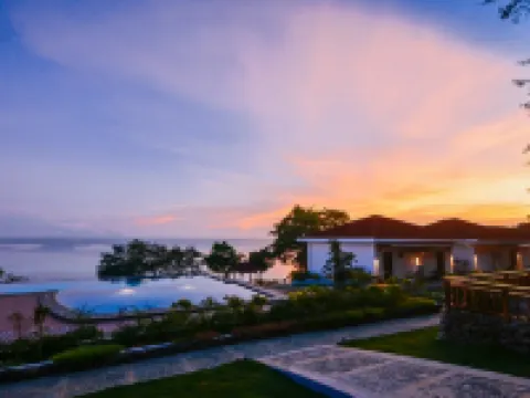 Anda Pearl Premier Resort Hotels in Anda