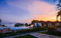 Anda Pearl Premier Resort Hotels in Guindulman