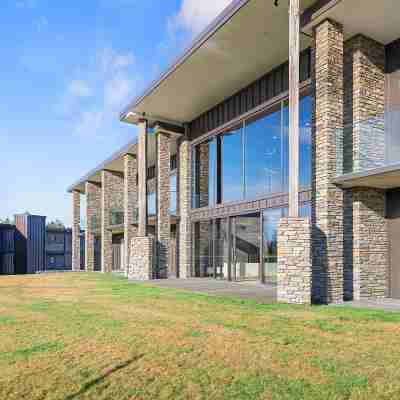 Grand Suites Lake Tekapo Hotel Exterior