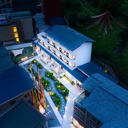 Cloud back to Sunsite Jiuzhai Wangshan Residence