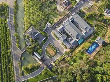 Shiquan Mountain House Country Hotel,Changxing Отели рядом с достопримечательностью «Imperial Palace of Emperor Chenwu»