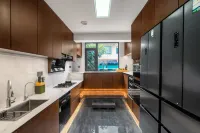 Kunming Dianchi Huayuxu Boutique Bieyuan