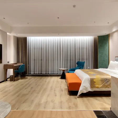 Huanyu Heyue Hotel (Lingshan Zheshang International Trade City)
