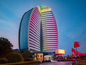 World Hotel (Linyi Pingyi Mengshan High-speed Railway Station)