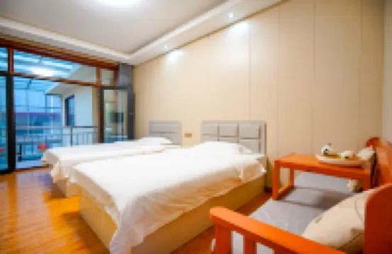 五台山花開忘憂民宿（廣化寺店） 五台山廣化寺附近的飯店