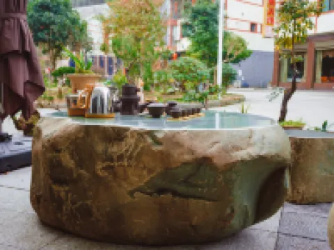 Fanjingshan East Gate Scenic Area Guesthouse (Powered By gpt-41)