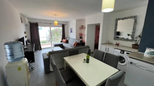 Downtown Location/ Netflix Included/ Spacious Apt のホテル