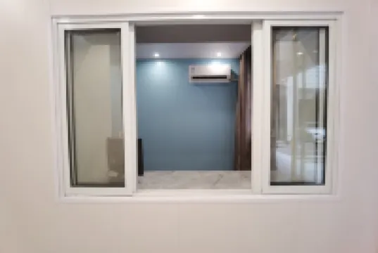 Yunduo Business Hotel (Jixian Road Shihua)