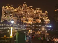 Caihong Zhijia Homestay (Lanhua Square)