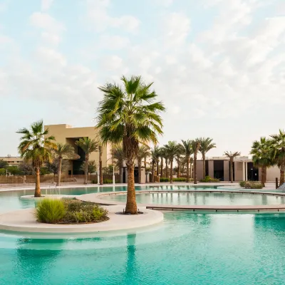 Erth Abu Dhabi Hotel シェイク・ザイード・グランド・モスク周辺のホテル