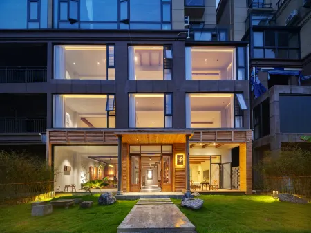 Dongjianghu Yifanju B&B Отели в г. Цзысин