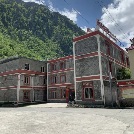Qijing Inn