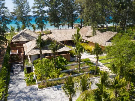 Luxury Beachfront Villa Phuket Private Pool Full Staff at Natai Beach
